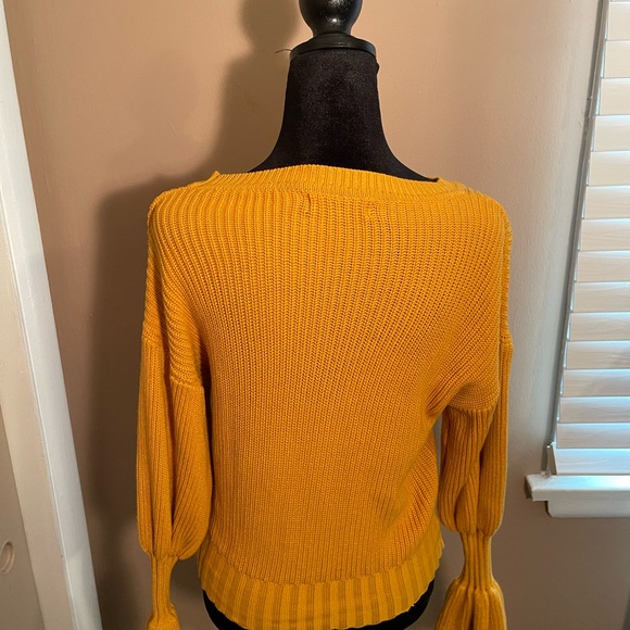 Yellow Women's Sweater M - Picture 4 of 5